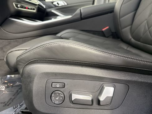 Used 2026 BMW X5 xDrive40i w/ M Sport Package AWD/4WD image 22