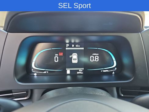 Used 2025 Hyundai Elantra Sport FWD image 22