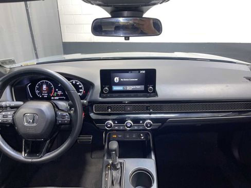 Used 2025 Honda Civic Sport image 10