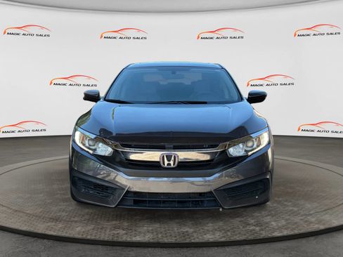 Used 2017 Honda Civic EX image 3