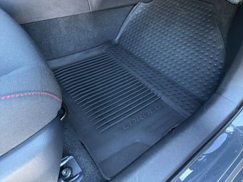 Used 2026 Toyota Corolla SE w/ SE Package FWD image 35