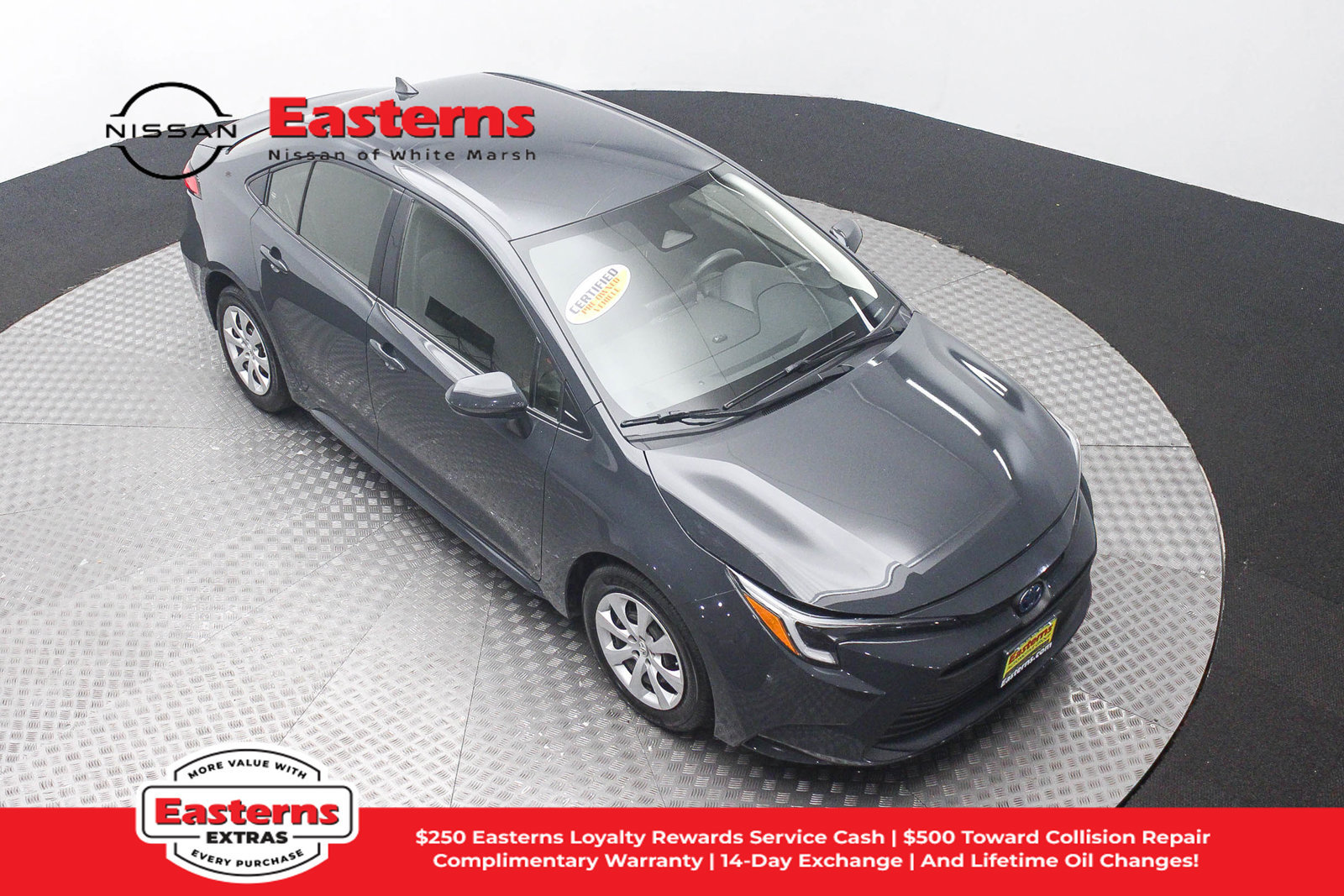 Used 2023 Toyota Corolla LE w/ Carpet Mat Package (TMS) FWD image 5