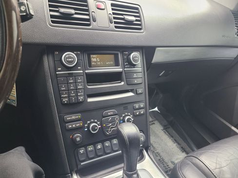Used 2014 Volvo XC90 3.2 image 25
