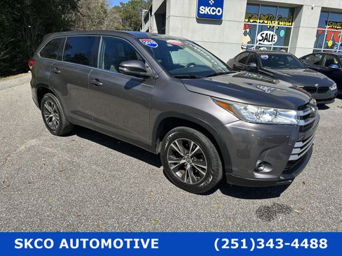 Used 2019 Toyota Highlander LE image 7