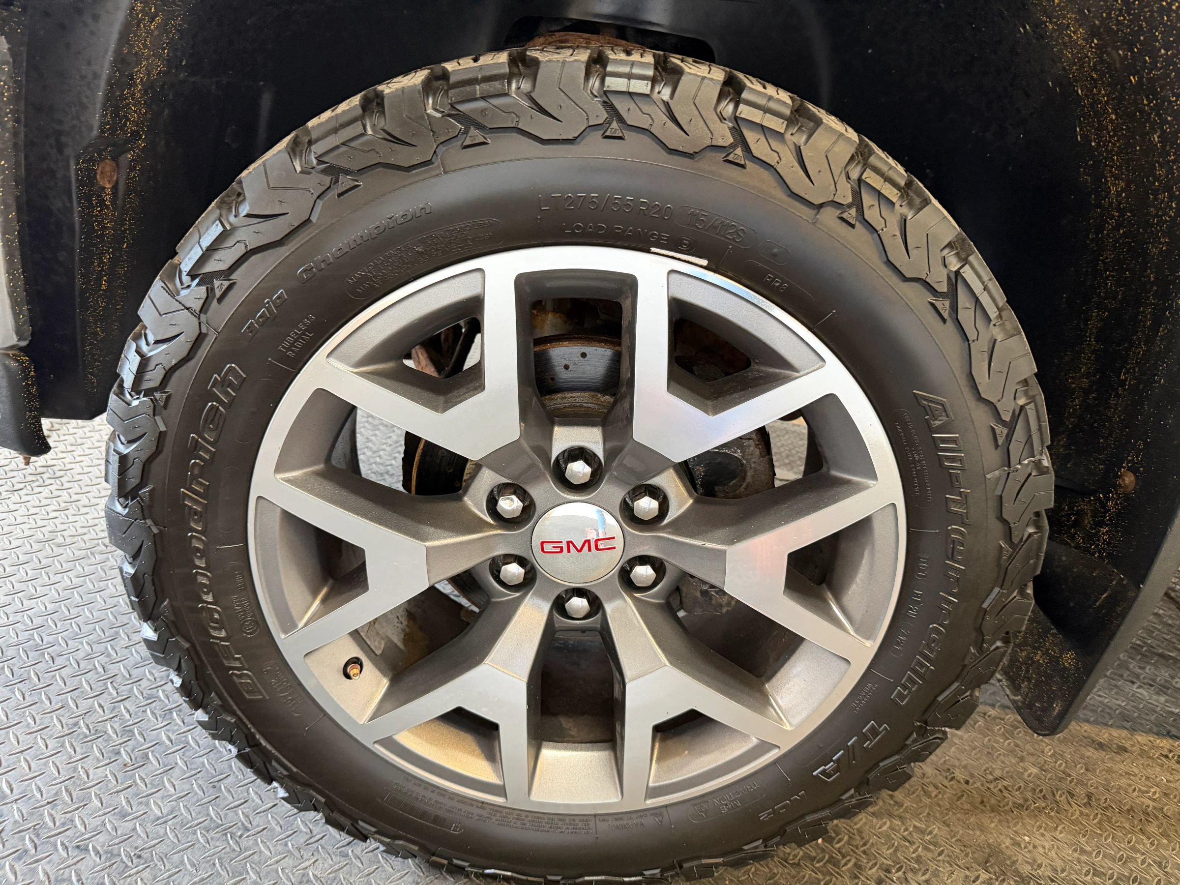 Used 2012 GMC Sierra 1500 SLE w/ Chrome Essentials Package AWD/4WD image 31