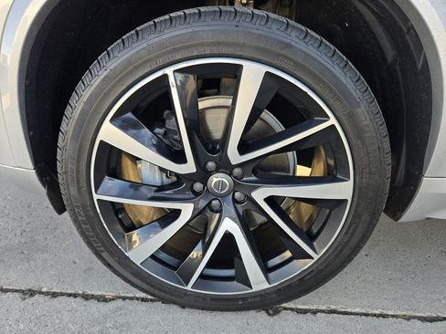 Used 2019 Volvo XC90 T6 Momentum w/ Advanced Package image 8