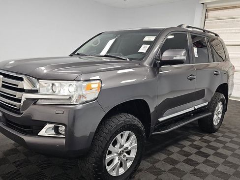 Used 2018 Toyota Land Cruiser w/ Carpet Mat Package AWD/4WD image 1