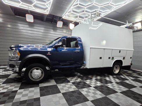 Used 2021 RAM 5500 Tradesman RWD image 9