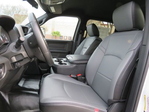 New 2023 RAM 4500 Tradesman w/ Chrome Appearance Group image 19