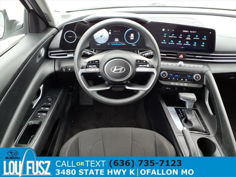 Used 2024 Hyundai Elantra SEL image 7