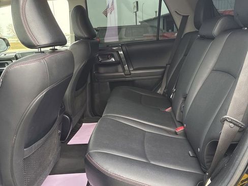 Used 2021 Toyota 4Runner TRD Off-Road Premium w/ Moonroof Package AWD/4WD image 15