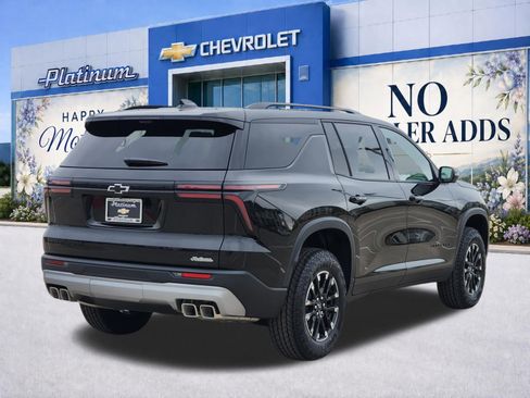 New 2026 Chevrolet Traverse Z71 w/ Driver Confidence Package AWD/4WD image 5