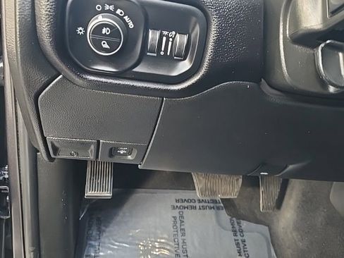 Used 2024 RAM 2500 Laramie image 17