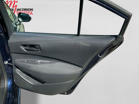 Used 2024 Toyota Corolla LE FWD image 30