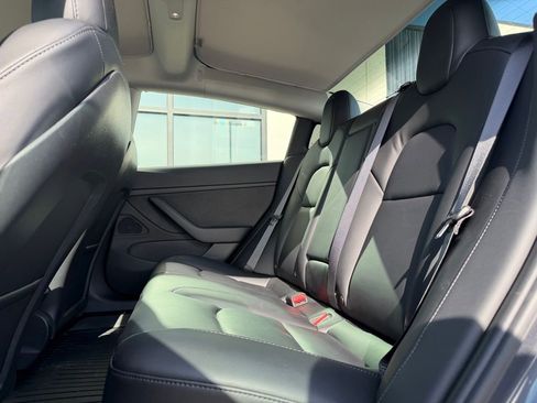 Used 2021 Tesla Model 3 Long Range image 6