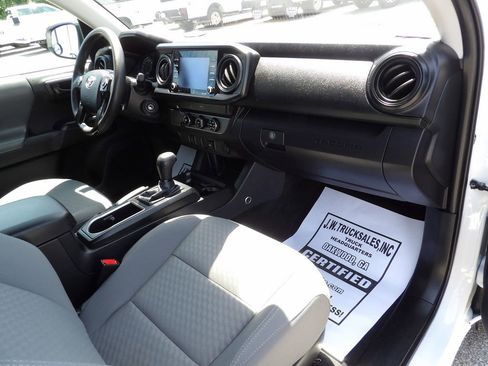 Used 2022 Toyota Tacoma SR RWD image 35