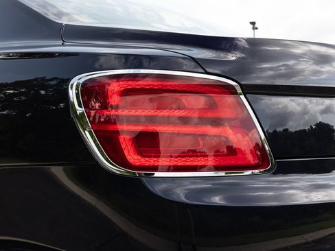 Used 2024 Bentley Flying Spur V8 AWD/4WD image 65