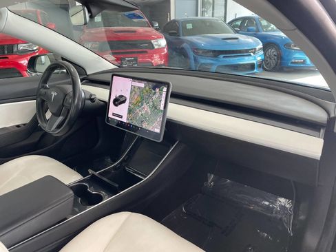 Used 2019 Tesla Model 3 Long Range image 30