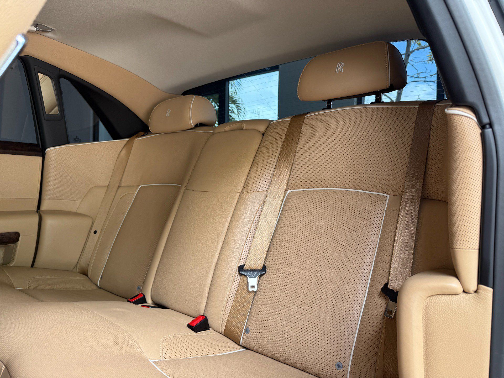 Used 2011 Rolls-Royce Ghost RWD image 22