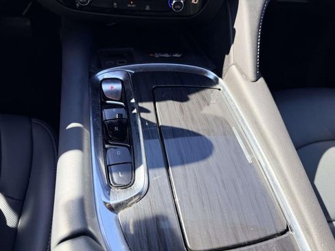 Used 2023 Buick Enclave Essence w/ Experience Buick Package FWD image 12