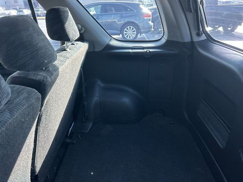 Used 2004 Honda CR-V LX image 8