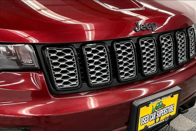 Used 2020 Jeep Grand Cherokee Altitude AWD/4WD image 33