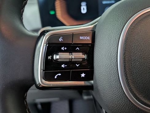 Used 2025 Kia Sorento EX AWD/4WD image 19