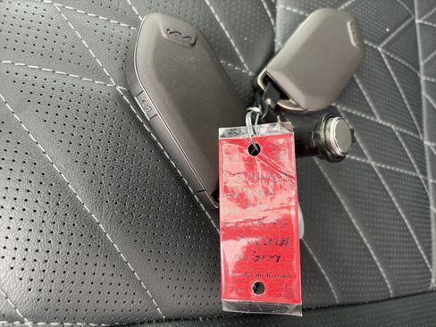 Used 2024 Kia Telluride SX Prestige X-Pro AWD/4WD image 32