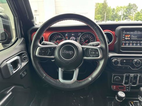 Used 2021 Jeep Wrangler Unlimited Rubicon w/ Xtreme Recon 35" Tire Package AWD/4WD image 11