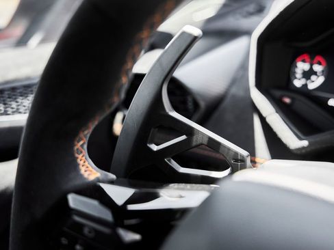 Used 2023 Lamborghini Huracan Sterrato image 58