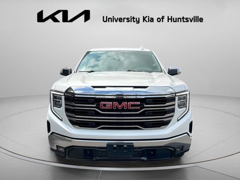 Used 2023 GMC Sierra 1500 SLT w/ SLT Premium Package AWD/4WD image 3