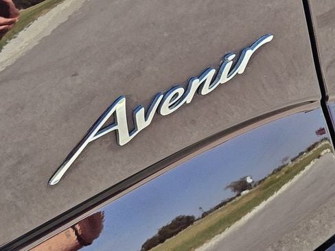 Used 2024 Buick Enclave Avenir w/ Avenir Technology Package AWD/4WD image 12