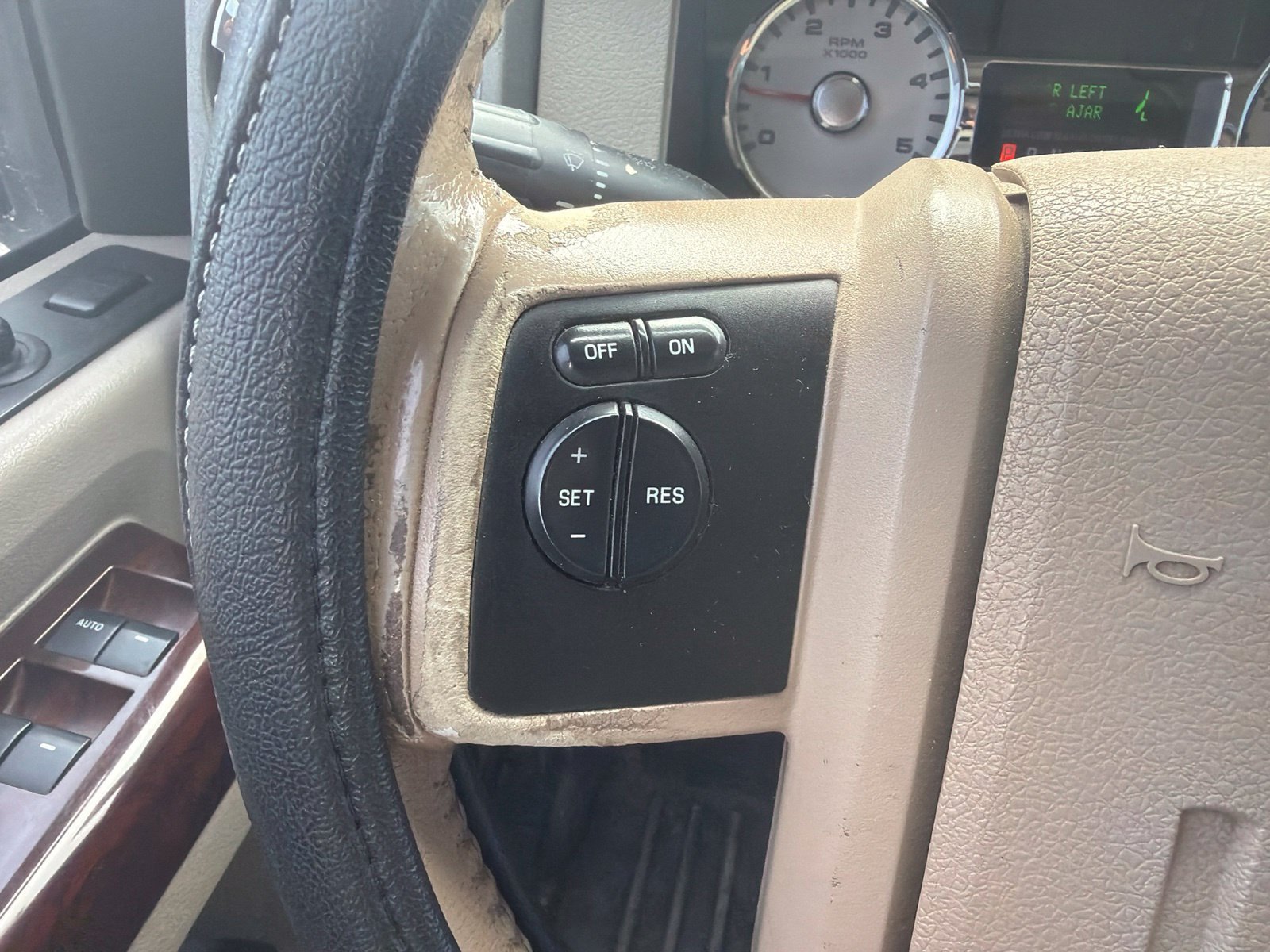Used 2010 Ford F250 Lariat AWD/4WD image 26