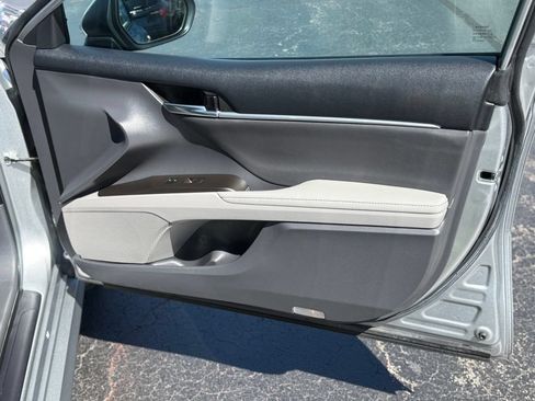 Used 2023 Toyota Camry XLE FWD image 23