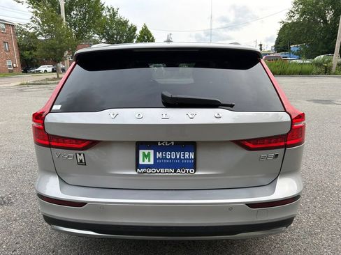 Used 2025 Volvo V60 B5 Cross Country Plus AWD/4WD image 6