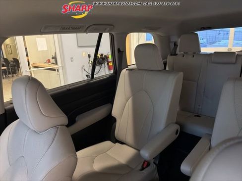 Used 2024 Toyota Grand Highlander Limited image 16