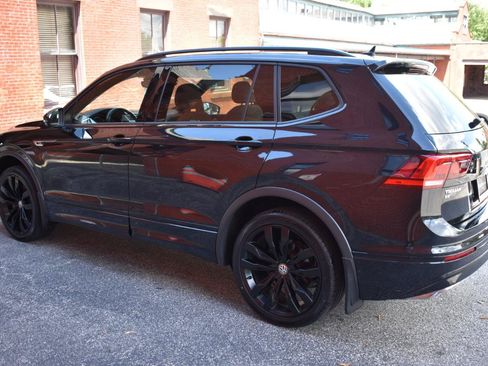 Used 2021 Volkswagen Tiguan SE R-Line AWD/4WD image 6