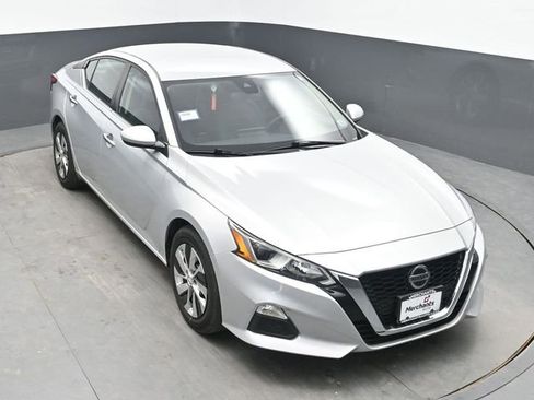Used 2021 Nissan Altima 2.5 S FWD image 25
