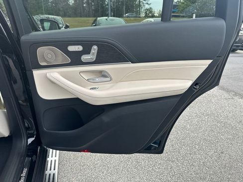 New 2026 Mercedes-Benz GLS 450 4MATIC image 18