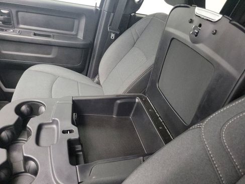 Used 2024 RAM 3500 Tradesman w/ Chrome Appearance Group image 31