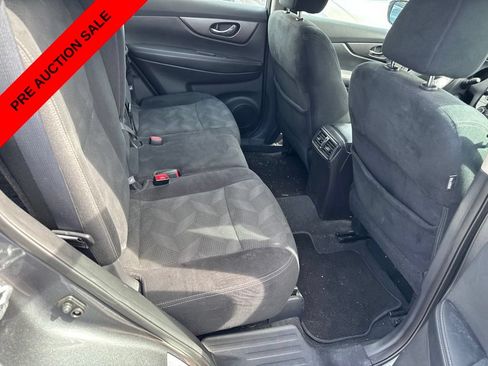 Used 2016 Nissan Rogue S FWD image 15