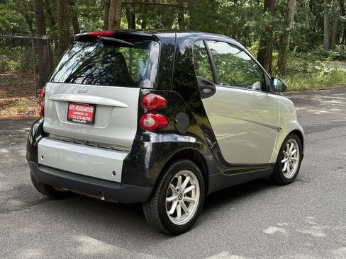 Used 2009 smart fortwo passion RWD image 4