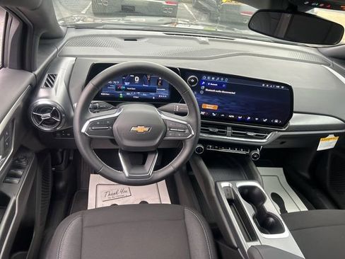 New 2026 Chevrolet Equinox EV LT w/ Comfort Package image 27