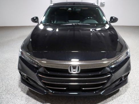 Used 2022 Honda Accord Sport image 4