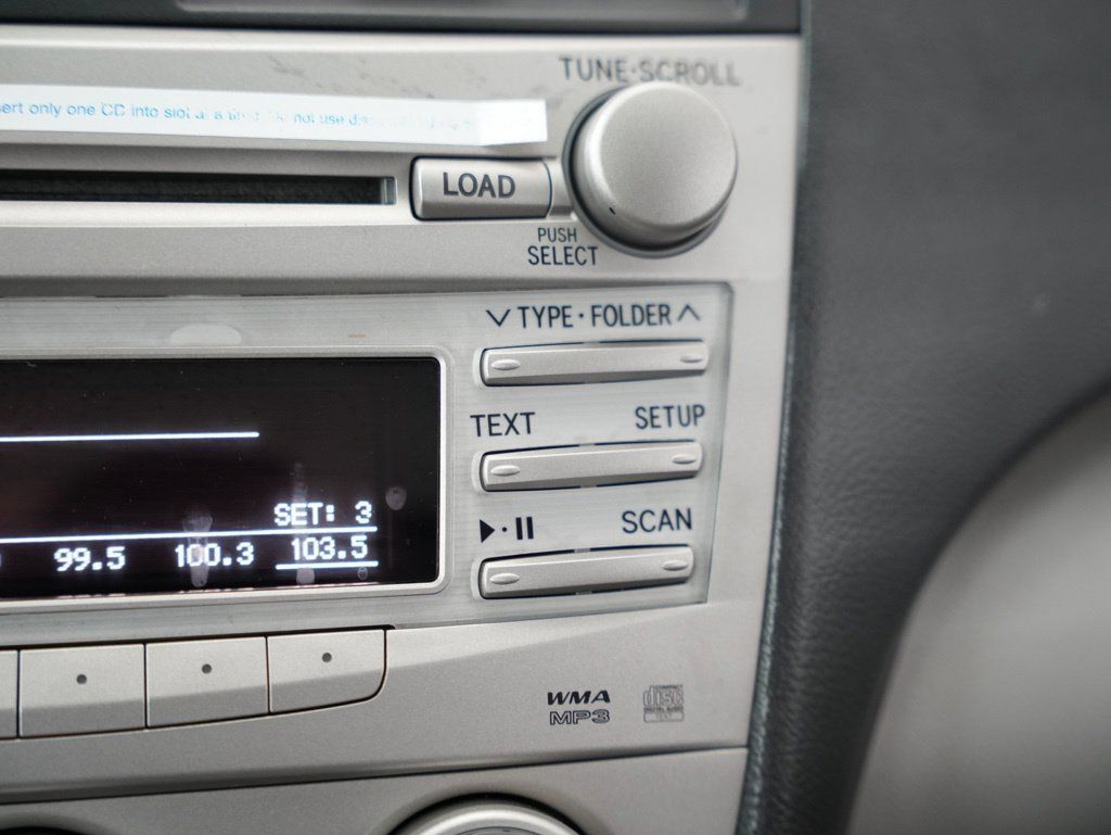 Used 2011 Toyota Camry SE w/ SE Extra-Value Pkg #1 FWD image 22