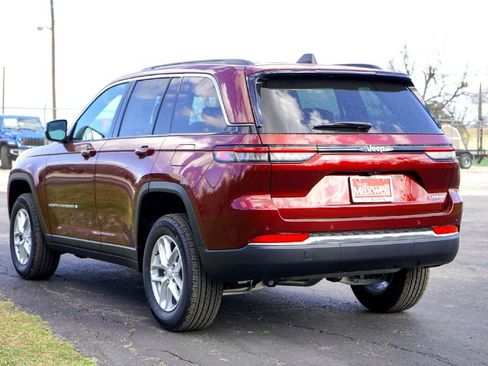 New 2026 Jeep Grand Cherokee Laredo X RWD image 8