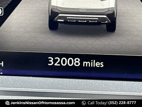 Certified 2021 Nissan Rogue Platinum FWD image 48