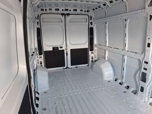 New 2026 RAM ProMaster 2500 w/ Convenience Group image 16
