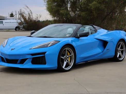 Certified 2025 Chevrolet Corvette E-Ray w/ ZER Performance Package image 3