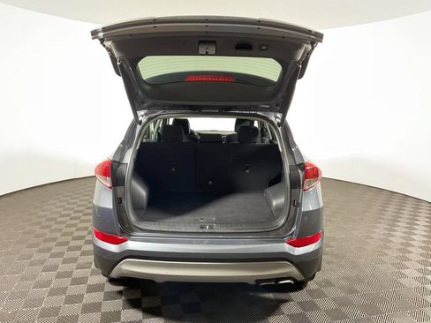 Used 2018 Hyundai Tucson Value AWD/4WD image 15
